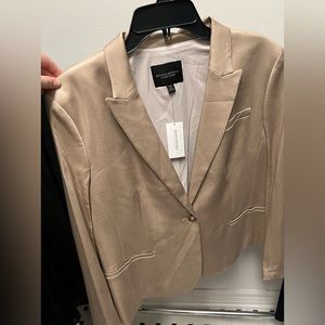 NWT- Banana Republic Cream Blazer Size 16